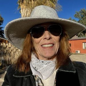 Meet your Posher, Diane